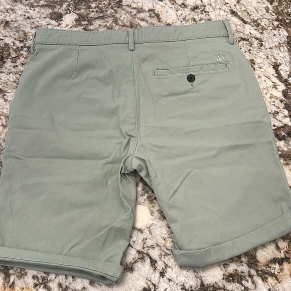 Men’s green TOP MAN shorts, like new - Picture 3 of 4